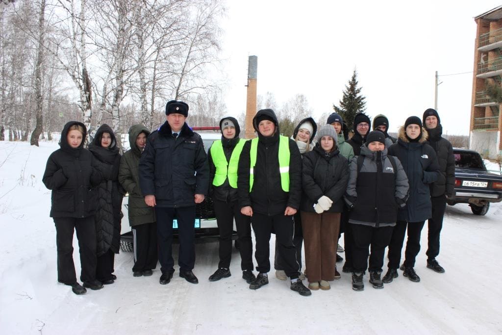 Ребята заинтересовались службой в ГАИ.