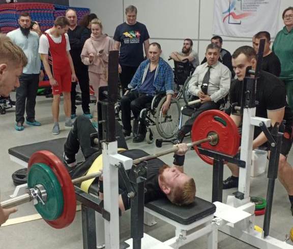 Чемпионат Красноярского края по спорту лиц с поражением опорно-двигательного аппарата, дисциплина – пауэрлифтинг.. Чемпионат Красноярского края по спорту лиц с поражением опорно-двигательного аппарата, дисциплина – пауэрлифтинг..